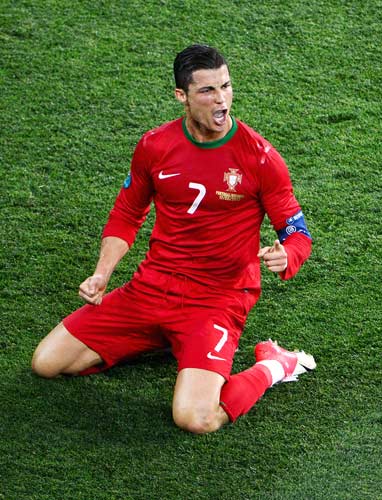 阿斯：贝蒂斯愿意为安东尼出2000万欧或租借，球员愿降薪回归