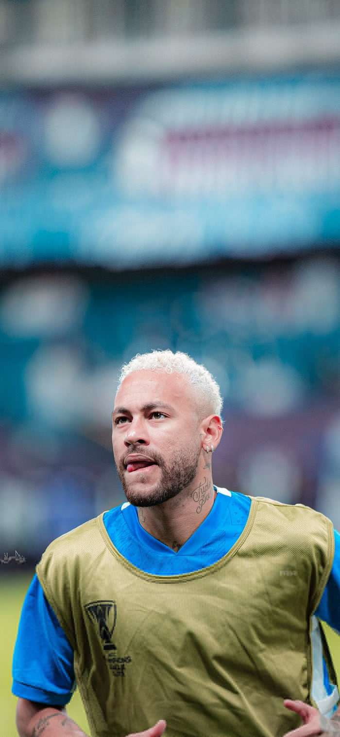 官方：尤文图斯与20岁前锋塞里涅-德梅续约至2028年