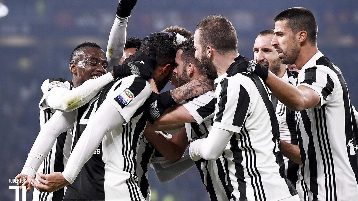 绝妙传递+完美终结！这才是团队足球的巅峰！