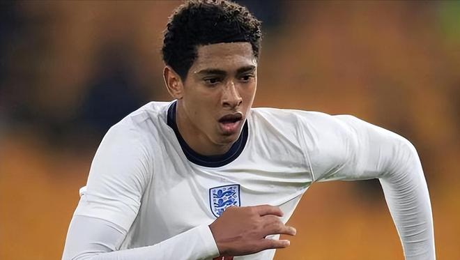 爱德华兹联手欧文！从哈登加兰再到莫兰特，华子指定自己冲冠搭档