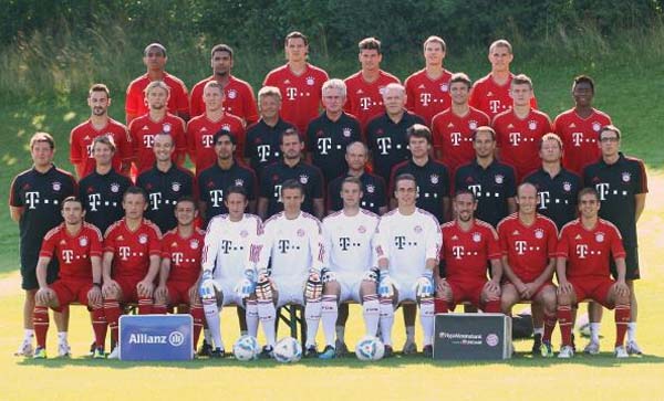 鹈鹕第二节7次失误，单节净负14分半场落后老鹰10分