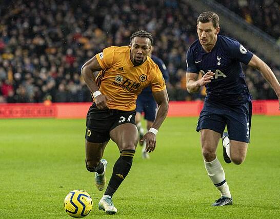 沙特记者：利雅得新月已向利物浦正式报价努涅斯