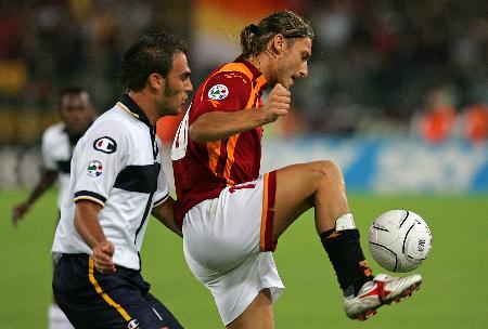 欧洲足球一夜疯狂：水晶宫绝杀，多特6轮不败，罗马爆冷