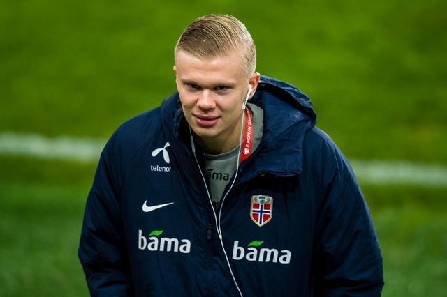 西甲战报：巴雷内切亚半场吊射建功，皇家社会3-1十人奥萨苏纳