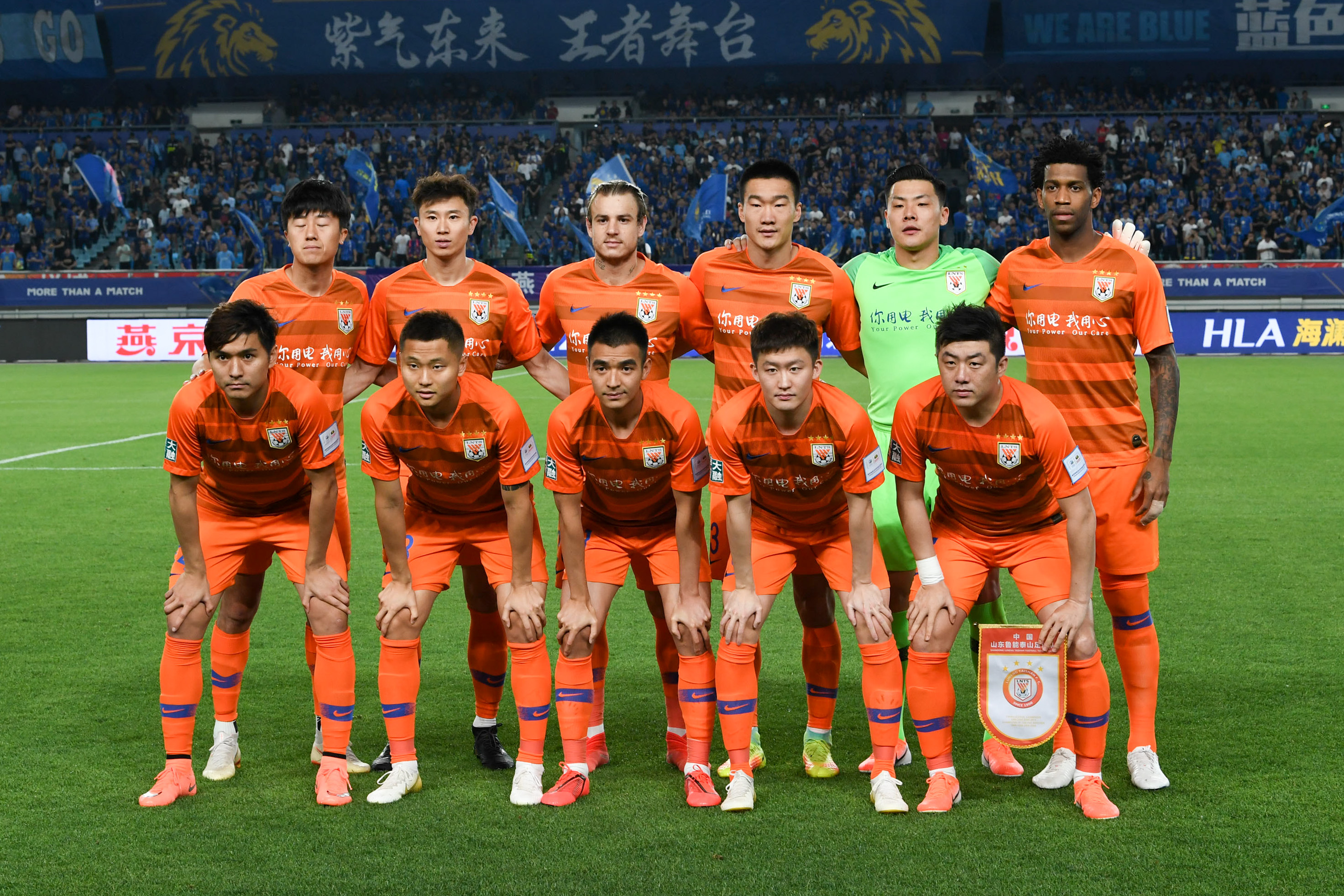 记者：明天青岛西海岸代理主帅毛雷尔携里切利参加赛前发布会